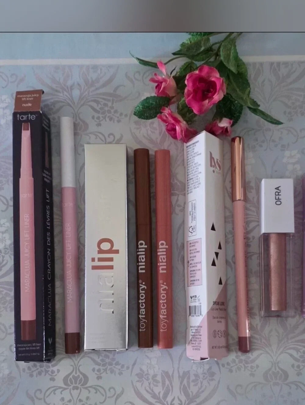 High-end Lip Gloss/Lip Liner Bundle! All Brand New! Total Retail $102